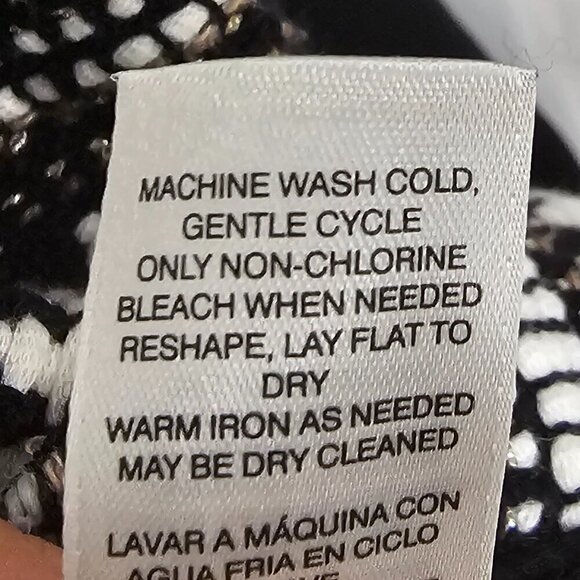 Chico's Black Gray Knit Boho Cardigan Sweater Size 2 (L) - Picture 13 of 14